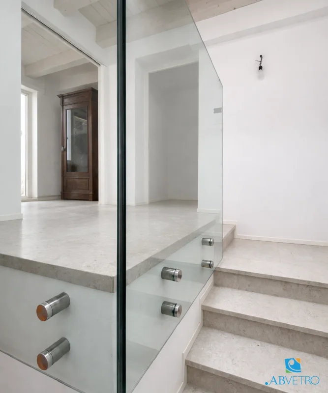 Parapetto in vetro — esempio 2